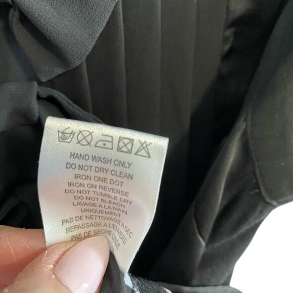 ASOS - Deby Debo - Tuxedo Pleat Sleeveless - S - Picture 4 of 6